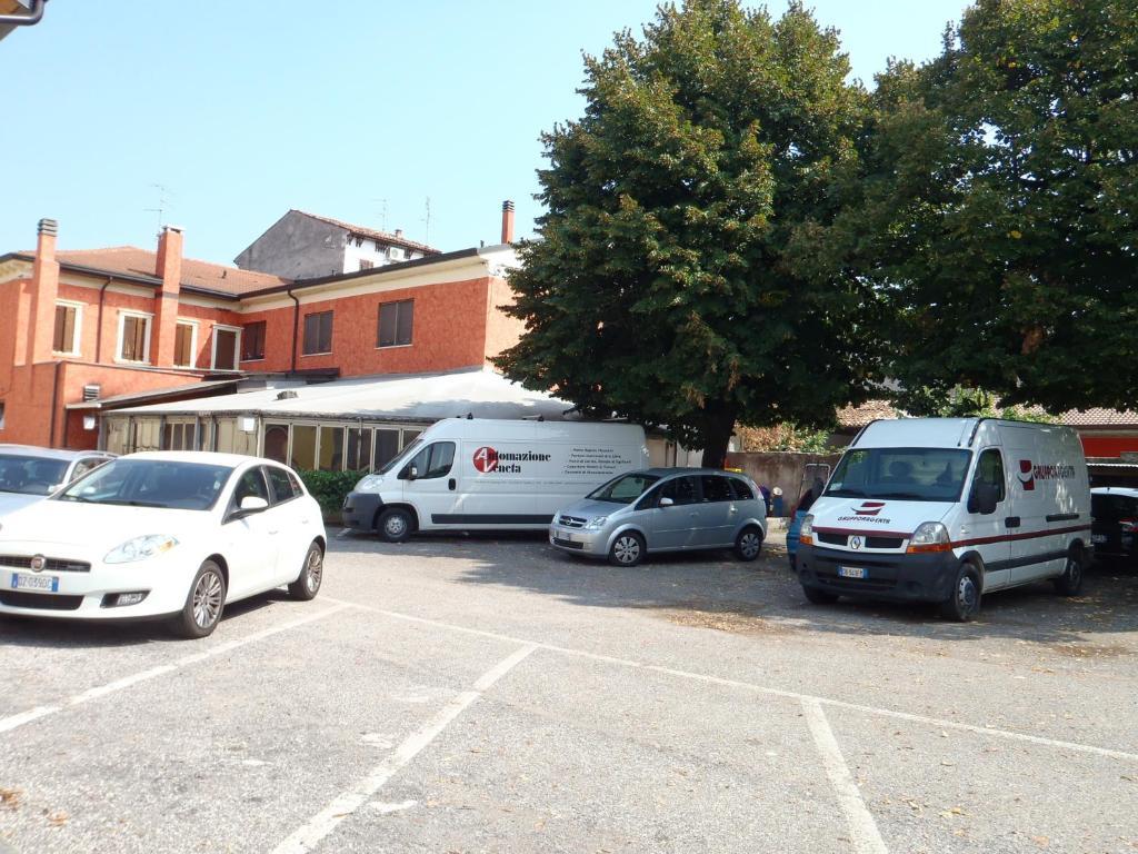 Albergo Pizzeria Sole San Giovanni Lupatoto Luaran gambar